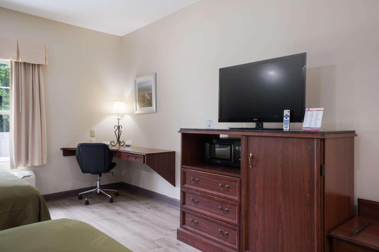 Quality Inn Уилмингтон Экстерьер фото