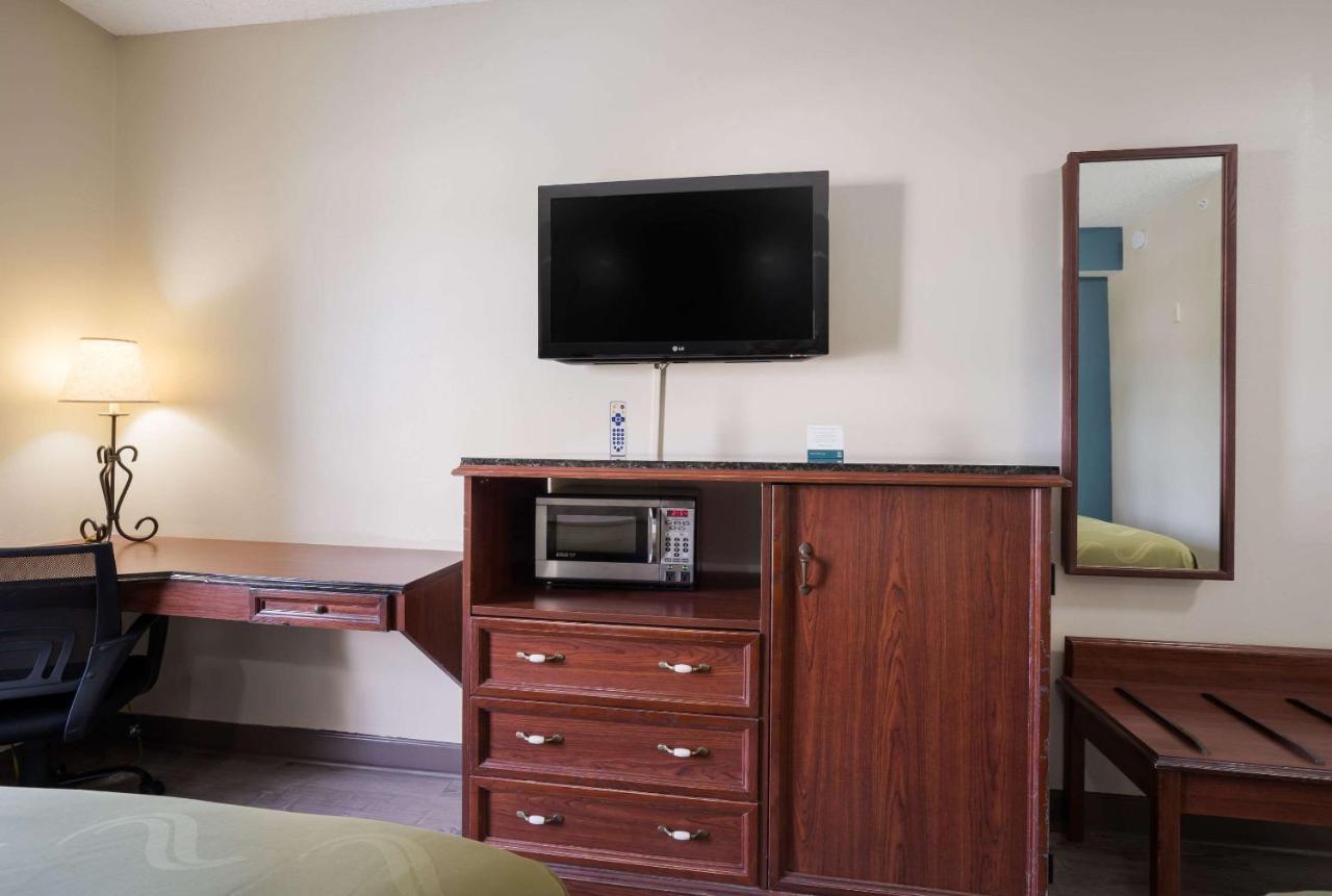 Quality Inn Уилмингтон Экстерьер фото