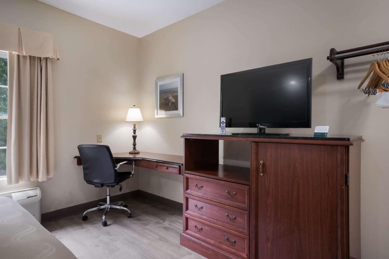 Quality Inn Уилмингтон Экстерьер фото