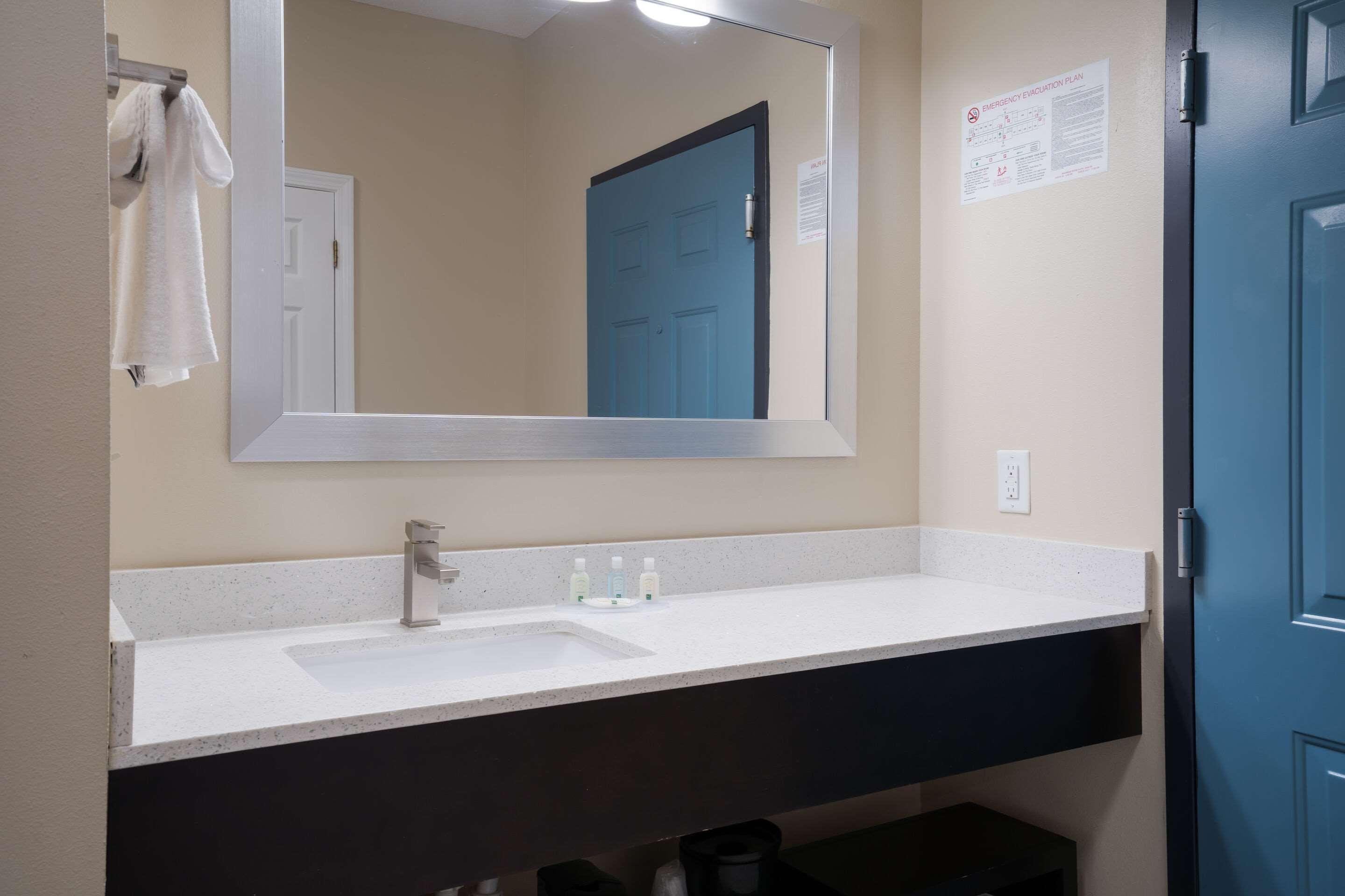 Quality Inn Уилмингтон Экстерьер фото