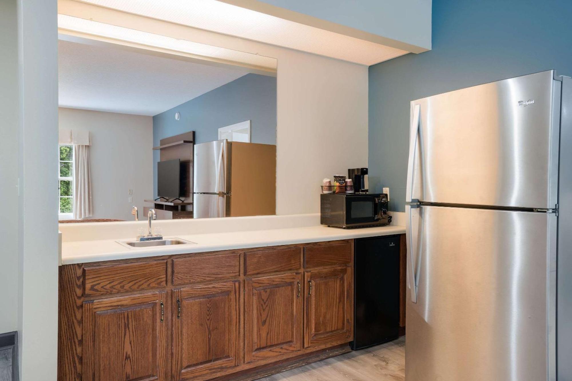 Quality Inn Уилмингтон Экстерьер фото